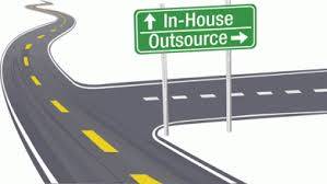 In-House_vs_Outsource